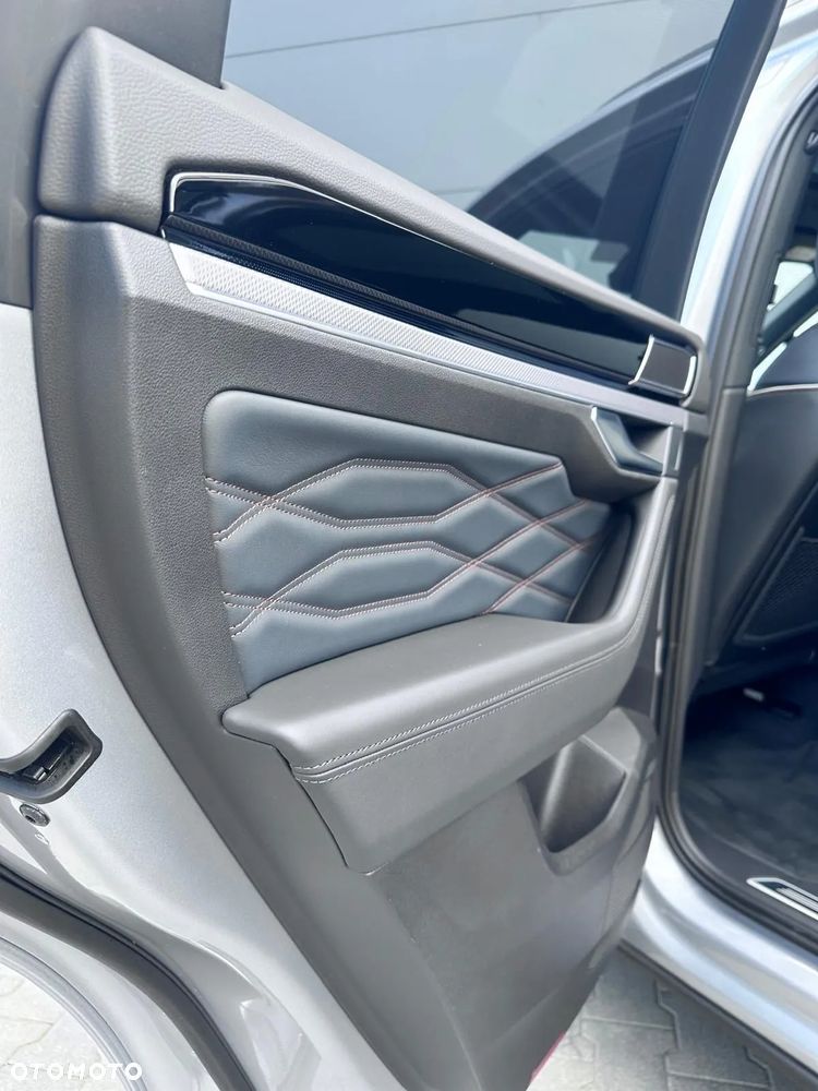 Volkswagen Touareg - 9
