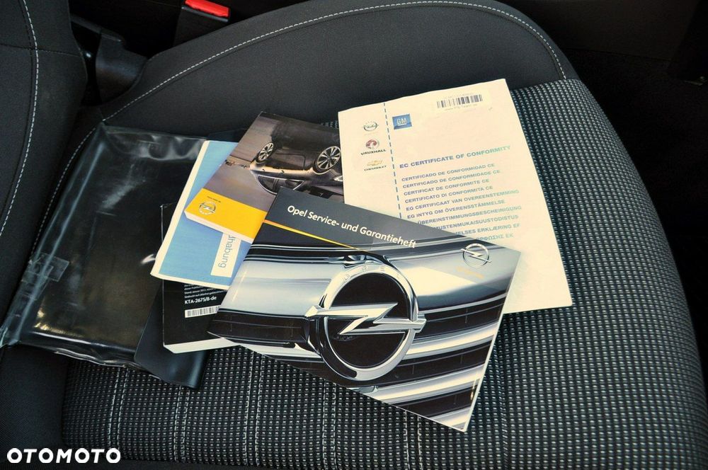 Opel Insignia - 39