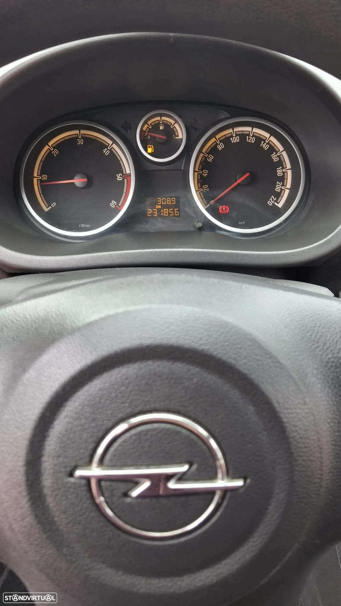 Opel Corsa 1.3 CDTi Enjoy EcoFLEX - 9