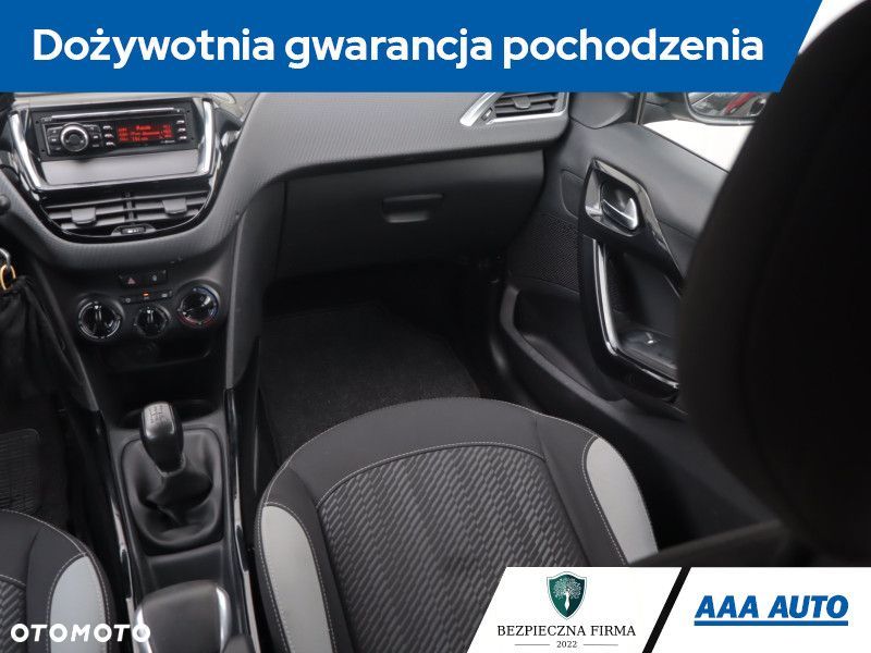 Peugeot 2008 - 10