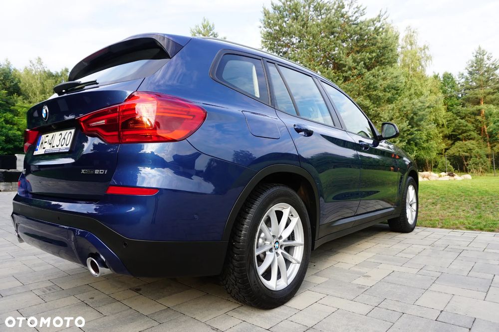 BMW X3 xDrive20i Advantage - 14