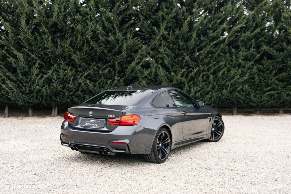 BMW M4 Auto - 4