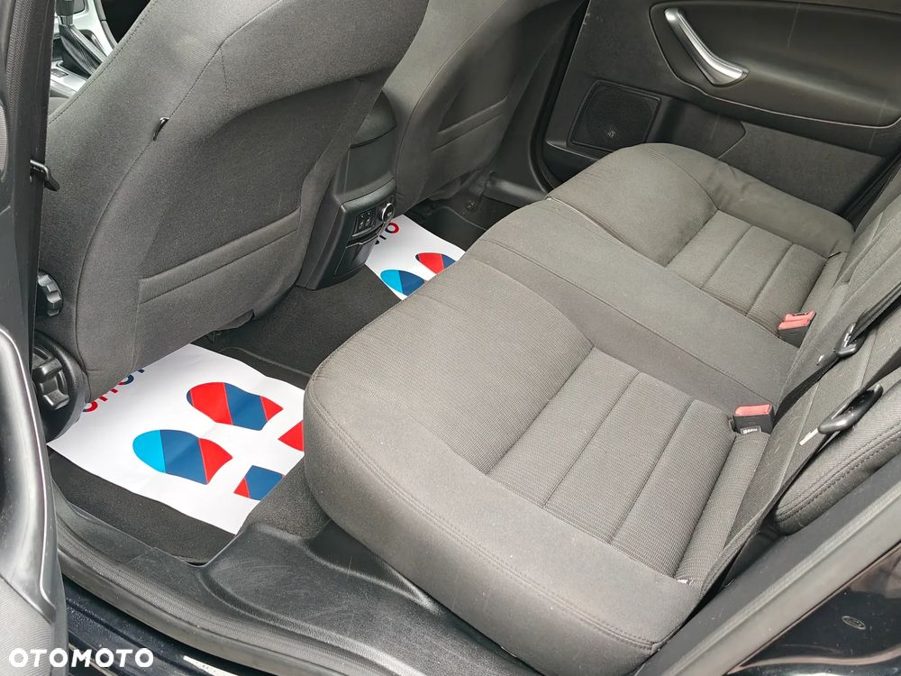 Ford Mondeo 2.0 T Ghia MPS6 - 9