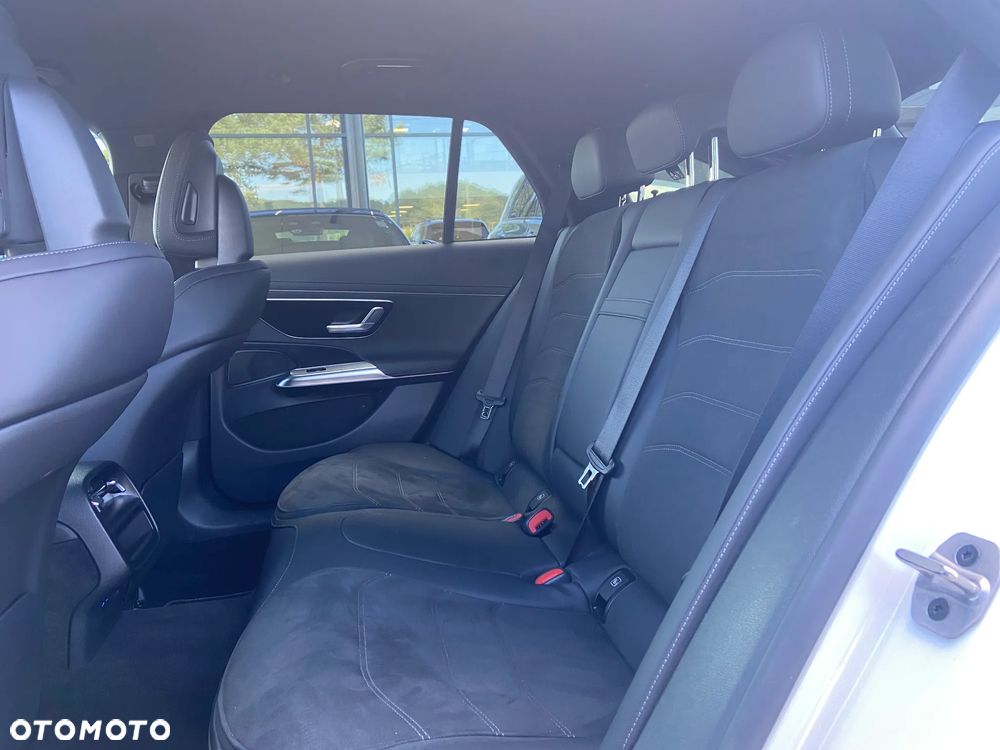 Mercedes-Benz Klasa E 220 d mHEV 4-Matic AMG 9G-Tronic - 9