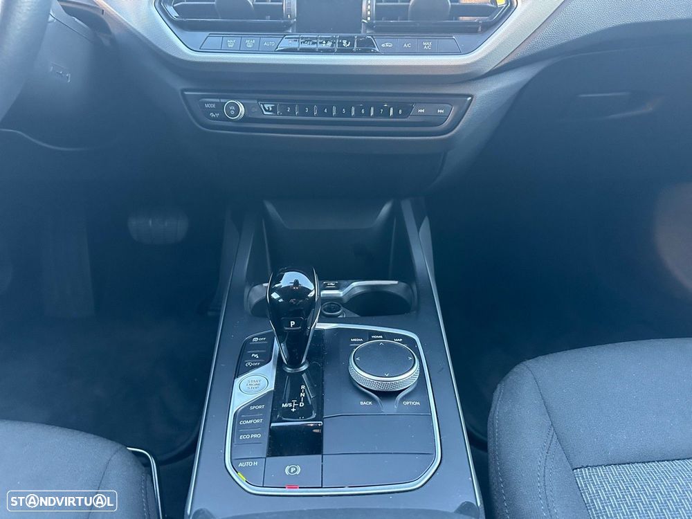 BMW 116 d Pack Desportivo M Auto - 11
