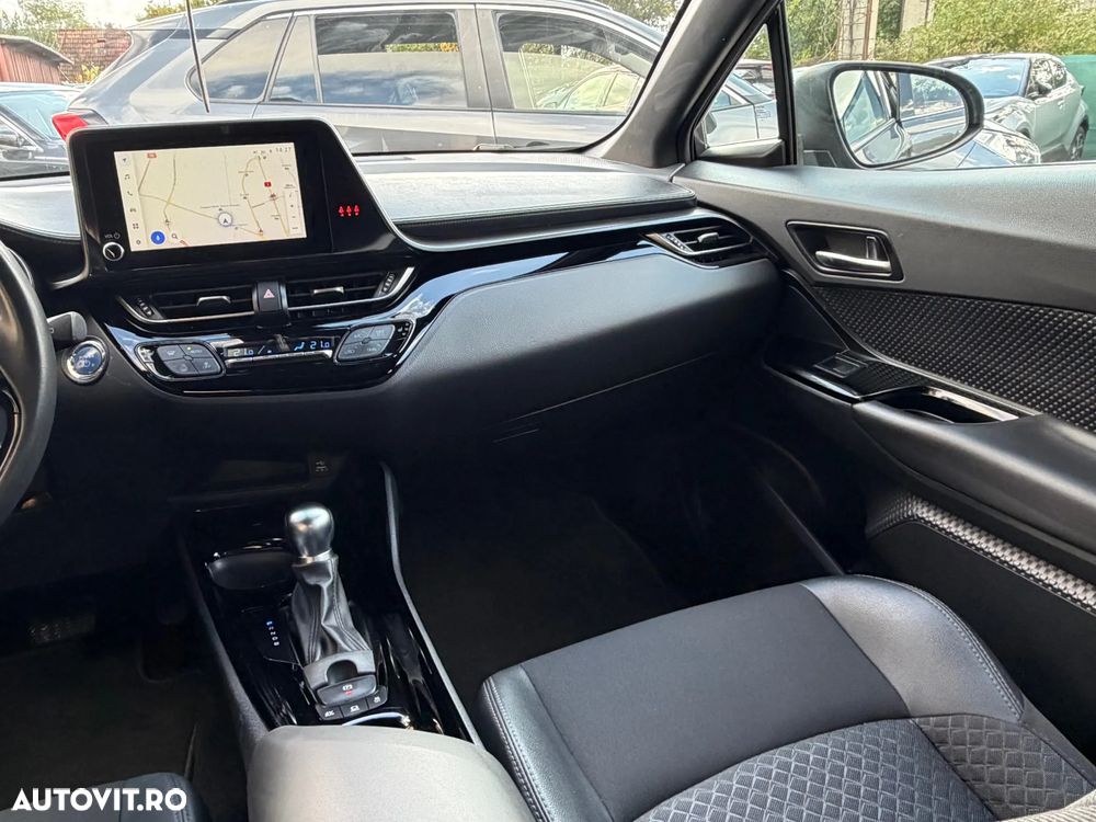 Toyota C-HR Hybrid Business-Edition - 29