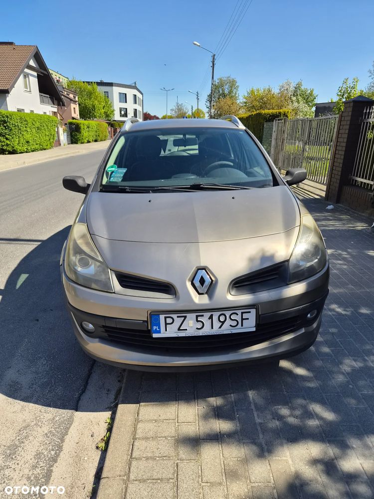 Renault Clio - 1