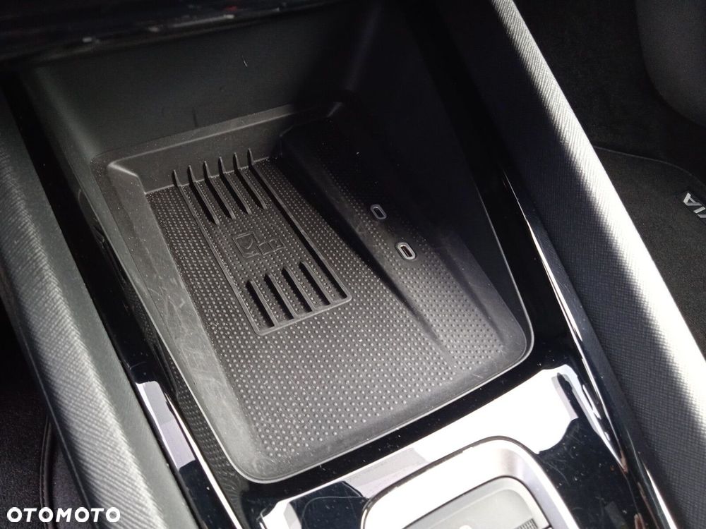 Skoda Octavia 2.0 TDI Sportline DSG - 23