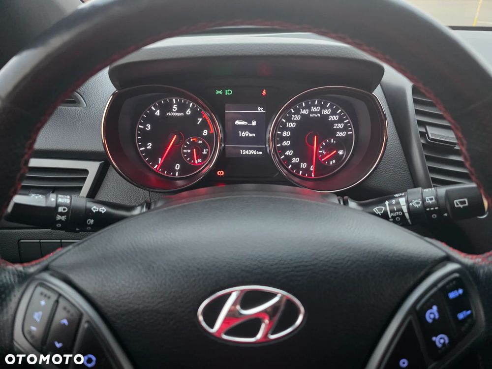 Hyundai i30 1.6 T GDI Turbo - 16