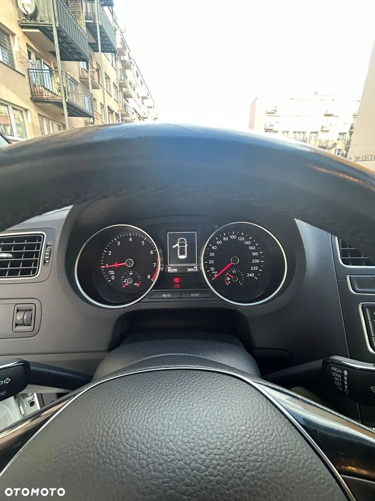 Volkswagen Polo 1.2 TSI BMT Comfortline - 11