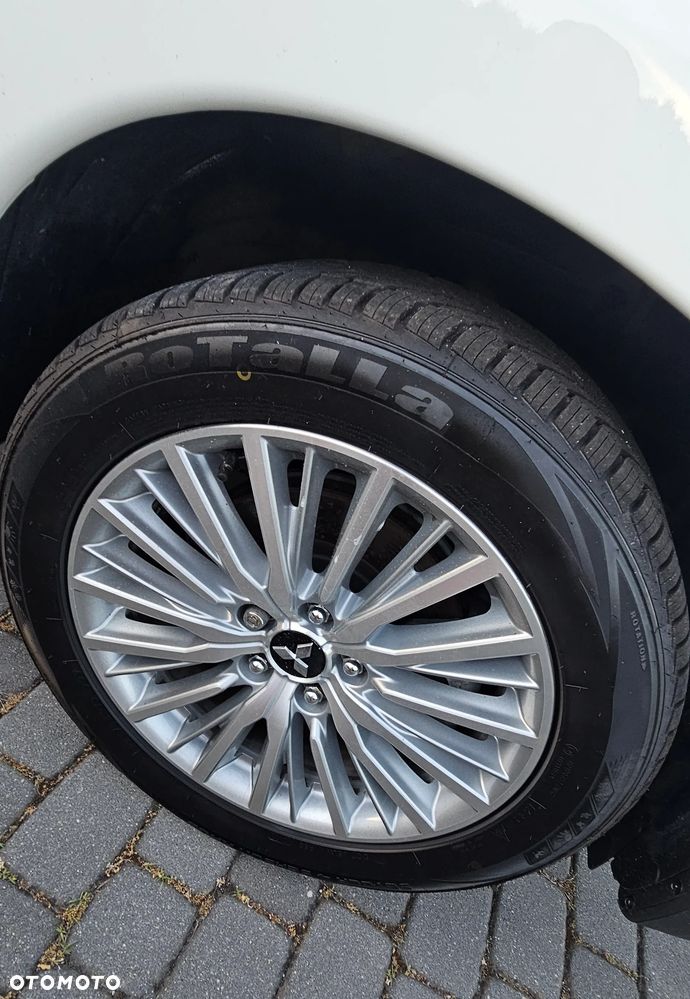 Mitsubishi Outlander - 27