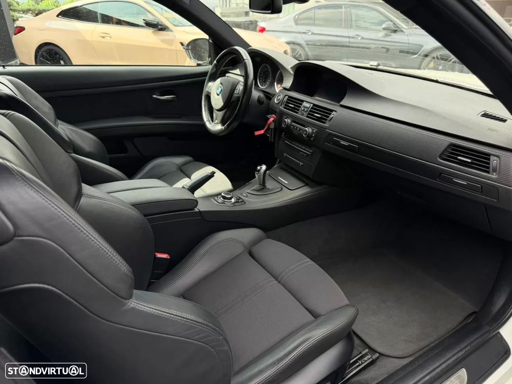 BMW M3 Auto - 14