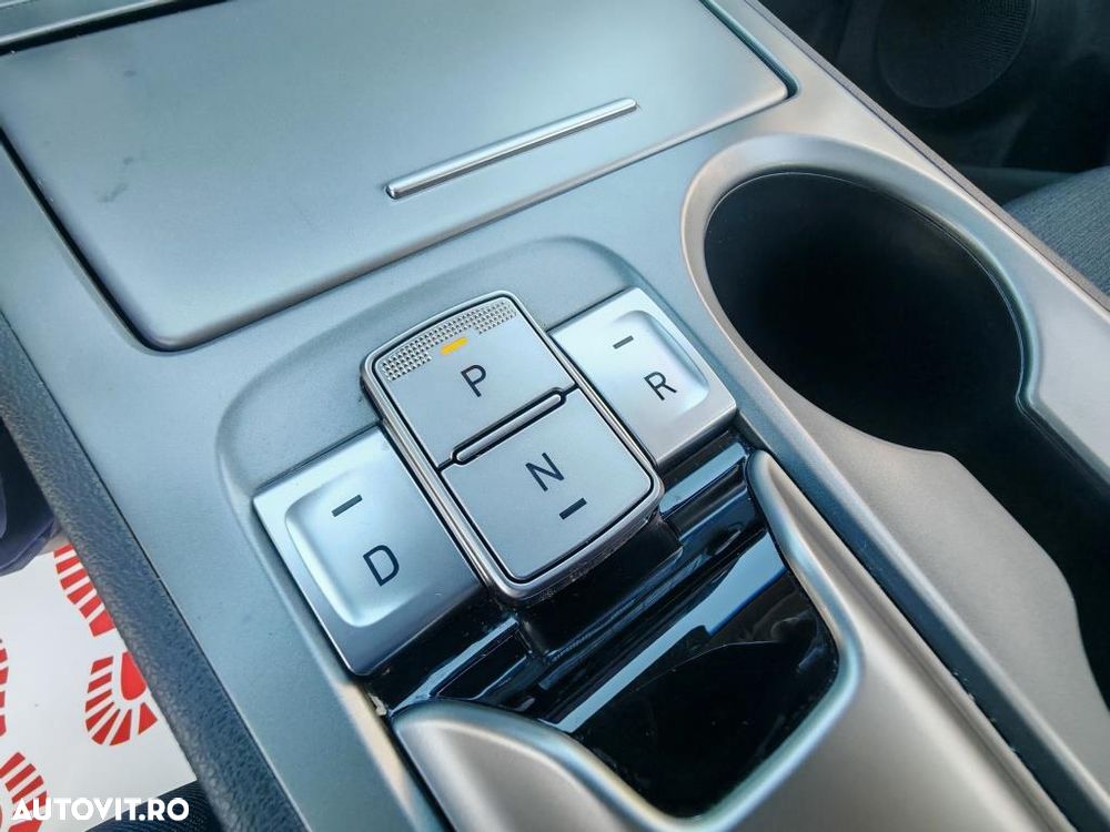 Hyundai KONA BEV 204 CP 64.8 kWh Highway+ - 11