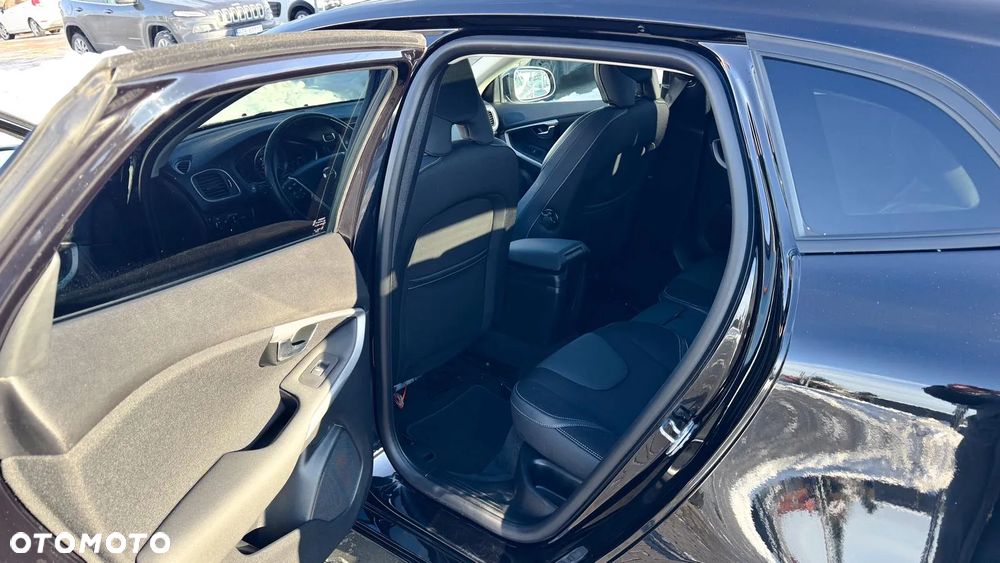 Volvo V40 D2 Geartronic Kinetic - 24