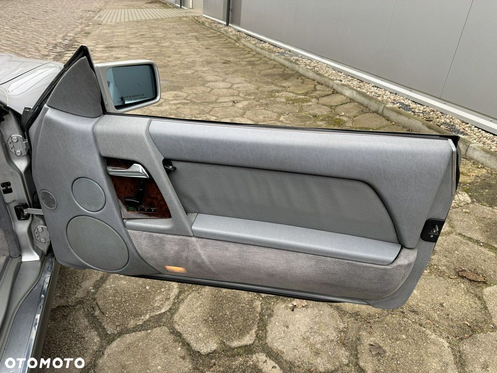 Mercedes-Benz SL - 38