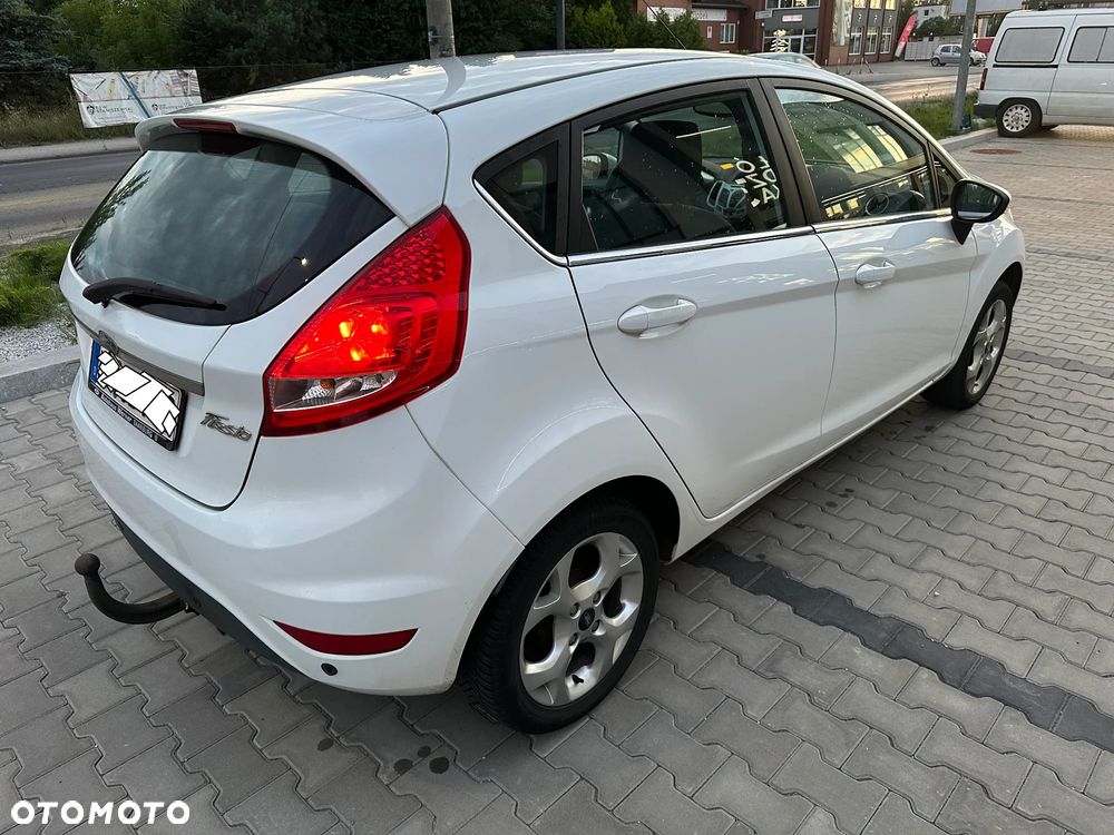 Ford Fiesta 1.4 Titanium - 14