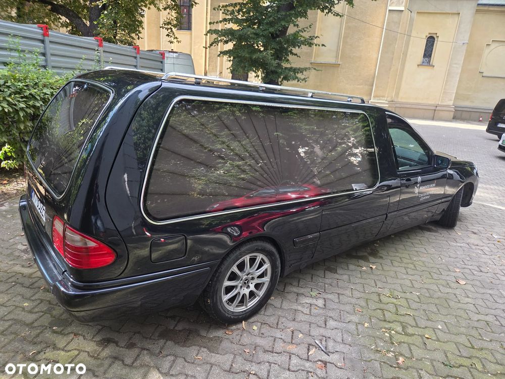 Mercedes-Benz Klasa E 280 4-Matic Avantgarde - 4