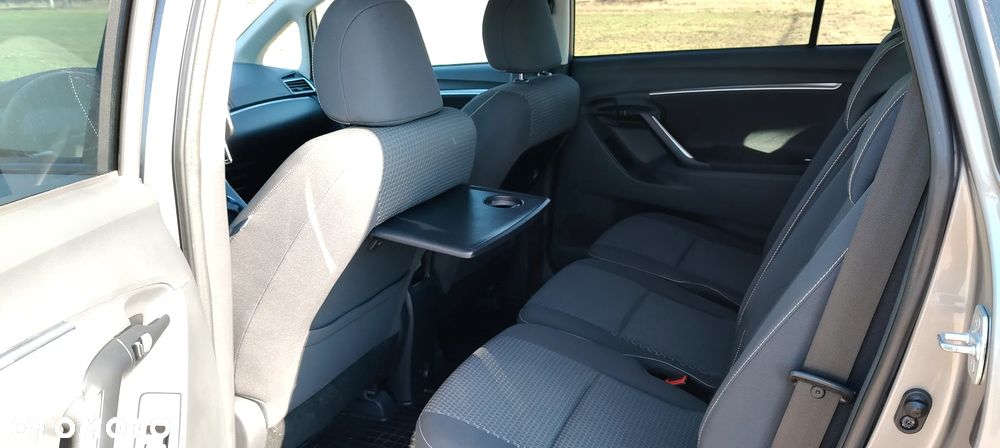 Toyota Corolla Verso - 27