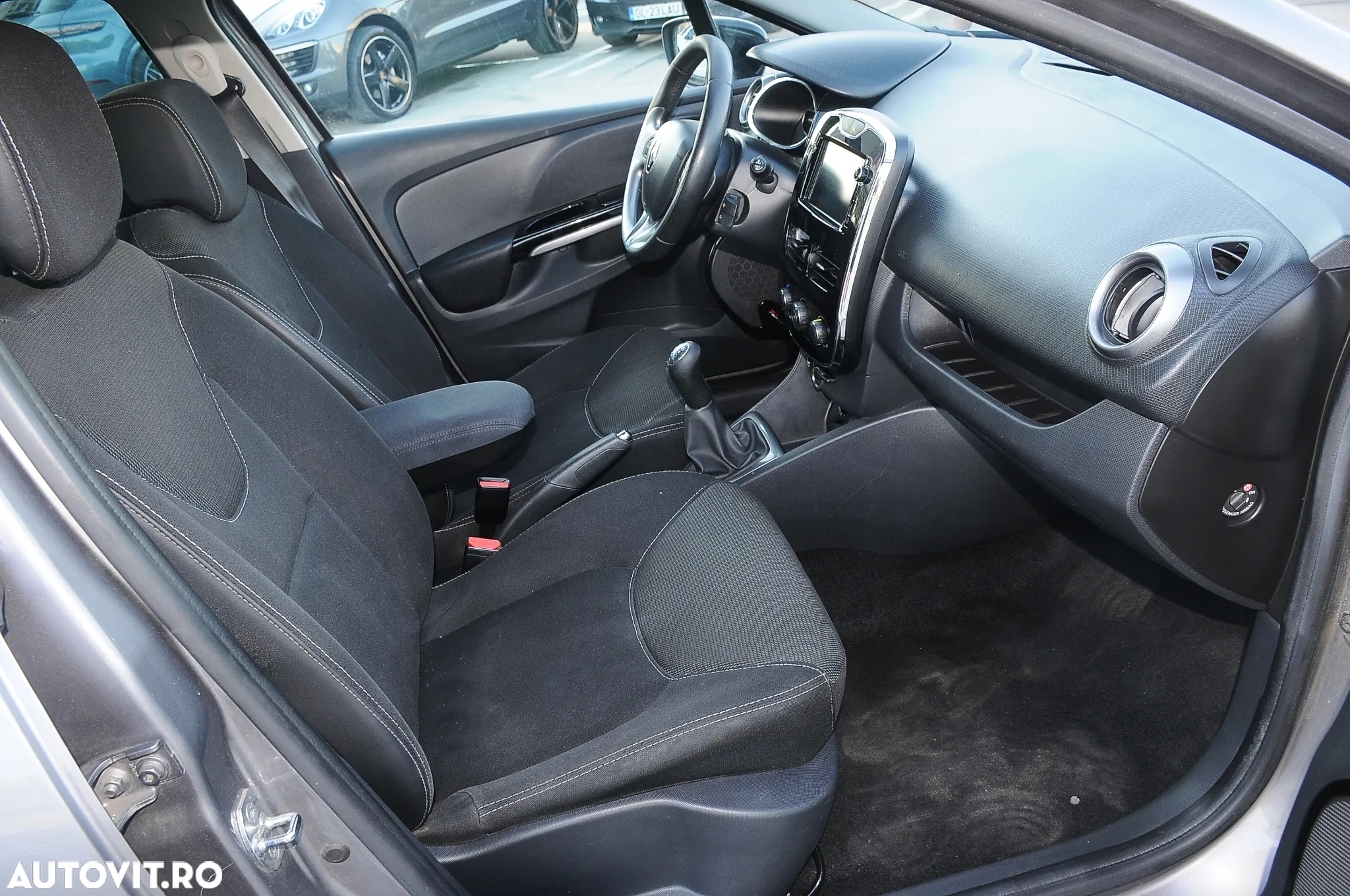 Renault Clio (Energy) dCi 90 Bose Edition - 13