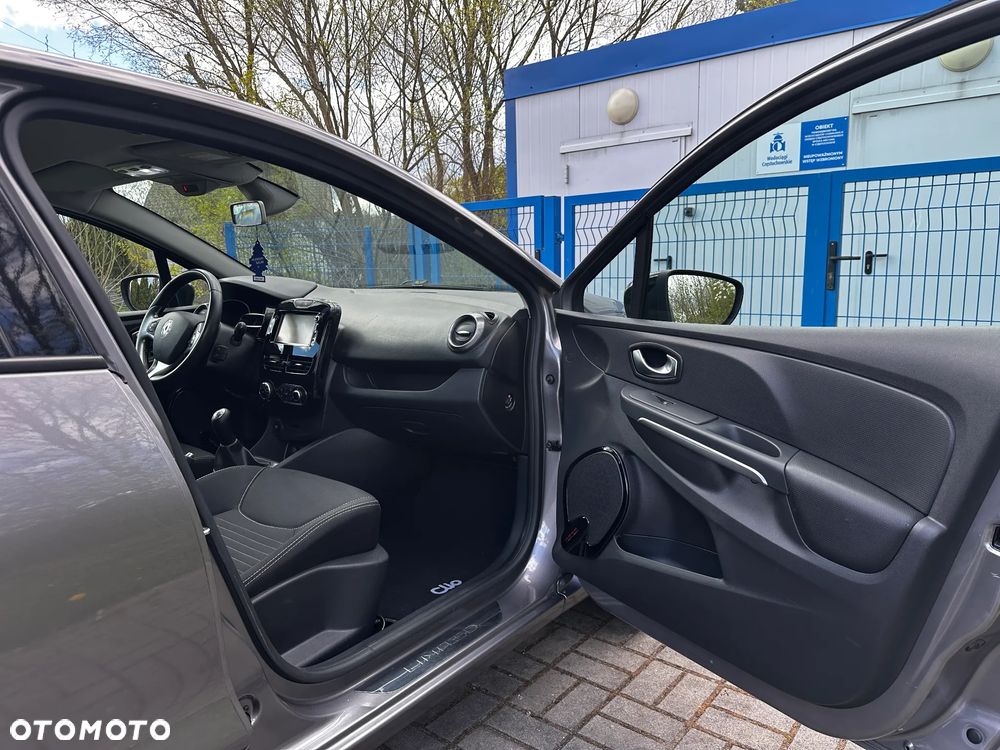 Renault Clio 1.2 16V Limited EU6 - 32