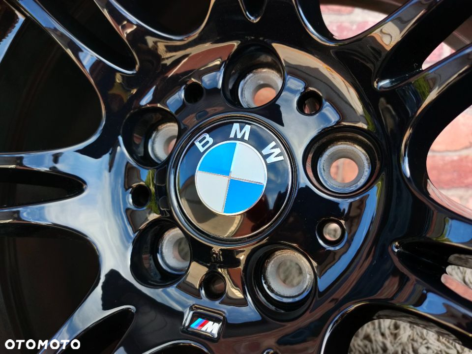 czarne felgi BMW 5x120 18 M pakiet F10 8j ET30 9 ET44 Styling 350 F10 F12 F06 5 GT E90 F01 E46 E60 260 270 - 17