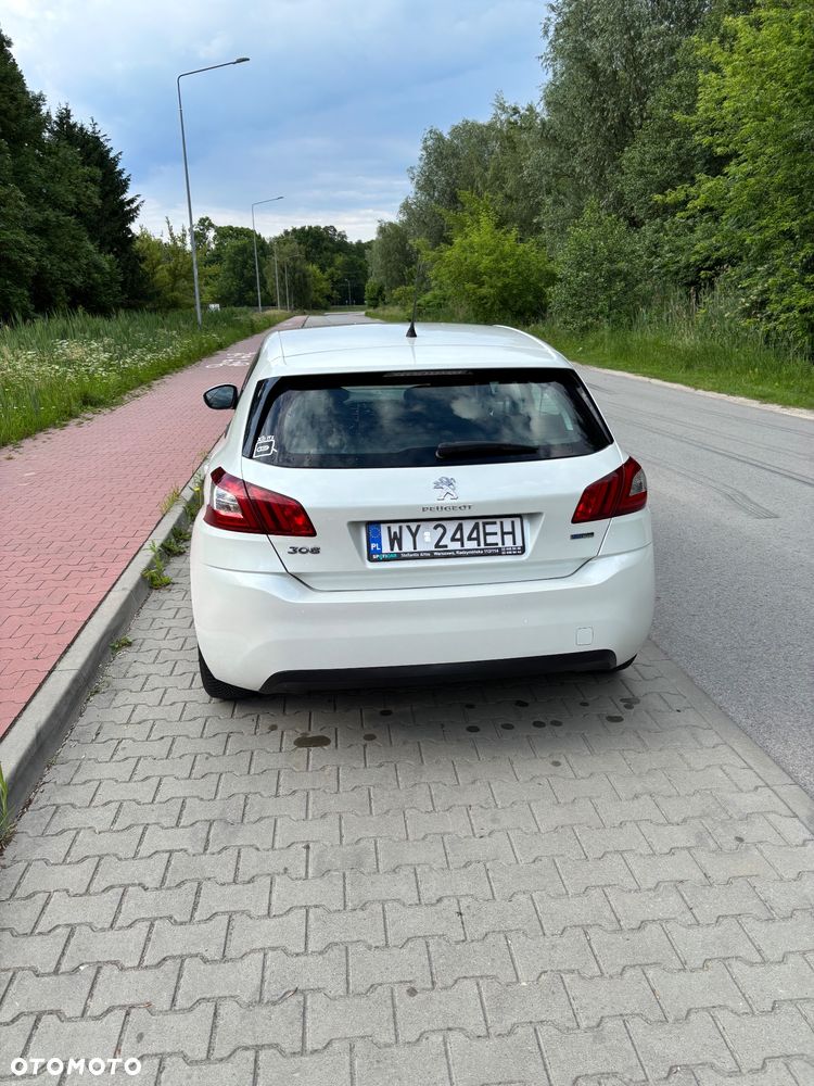 Peugeot 308 1.2 PureTech Business Line S&S - 6