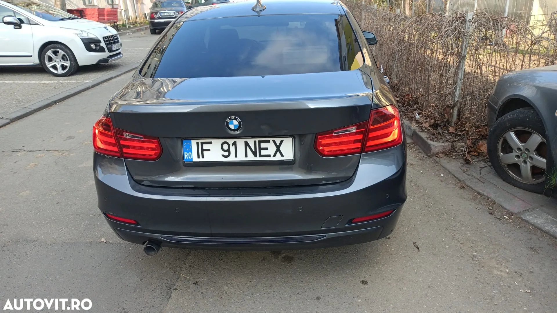 BMW Seria 3 318d Touring Sport Line - 4