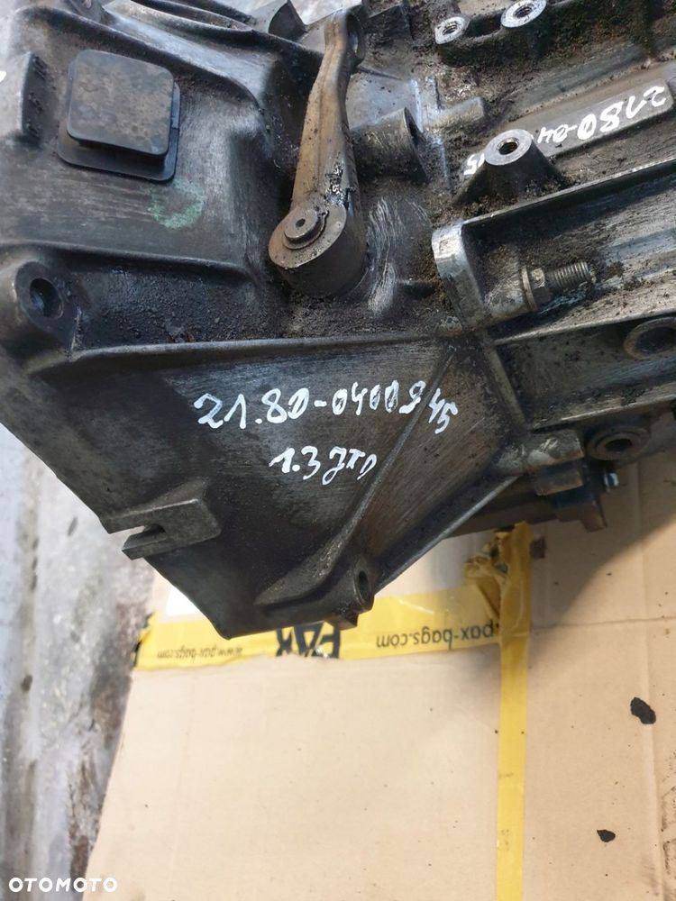 SKRZYNIA BIEGÓW FIAT GRANDE PUNTO 1.3 JTD 0400945 - 3