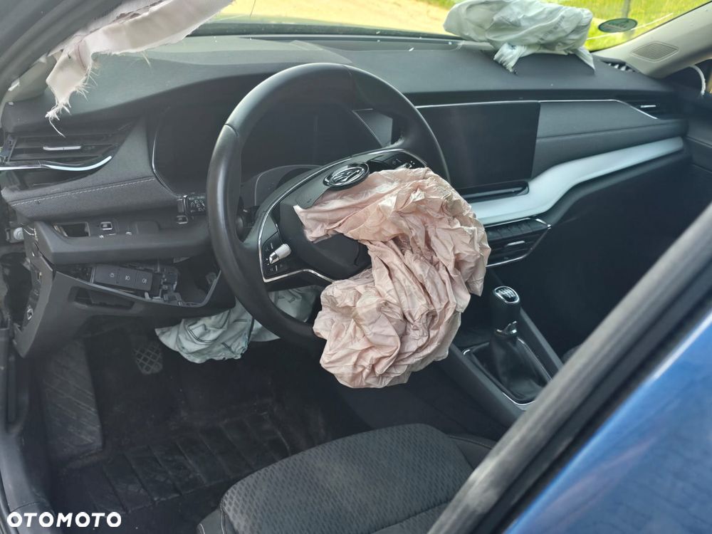 Skoda Octavia 1.5 TSI Edition - 11