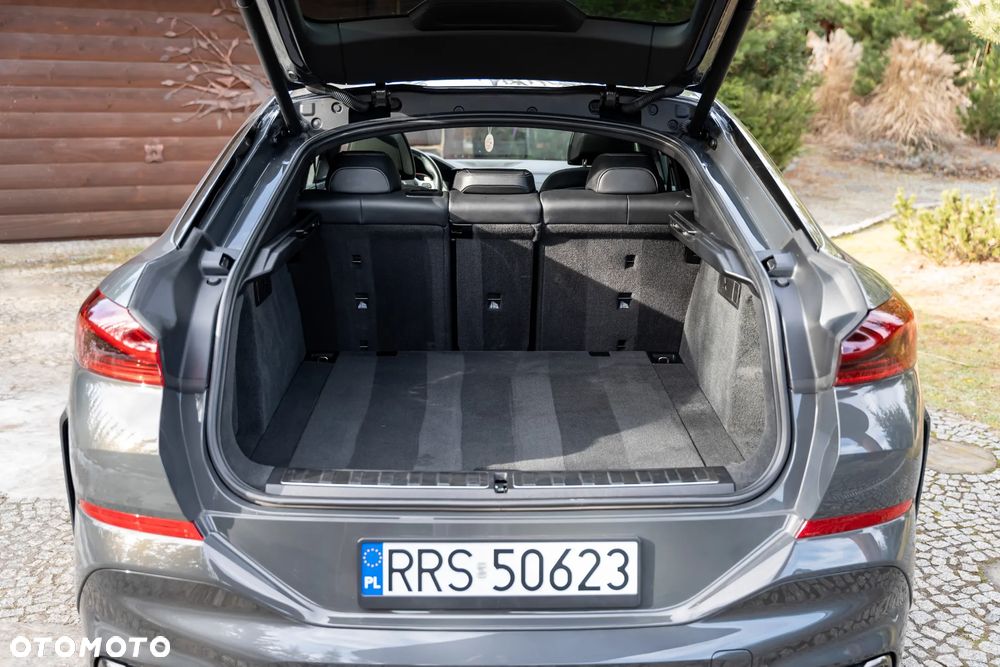 BMW X6 M50i - 20