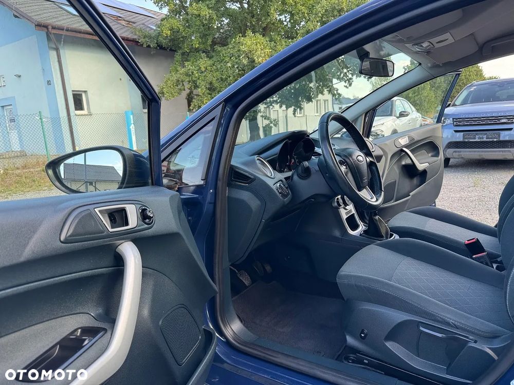 Ford Fiesta 1.4 Champions Edition - 19