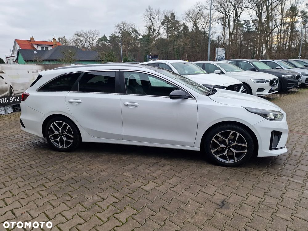 Kia Ceed 1.4 T-GDI OPF GT Line - 11