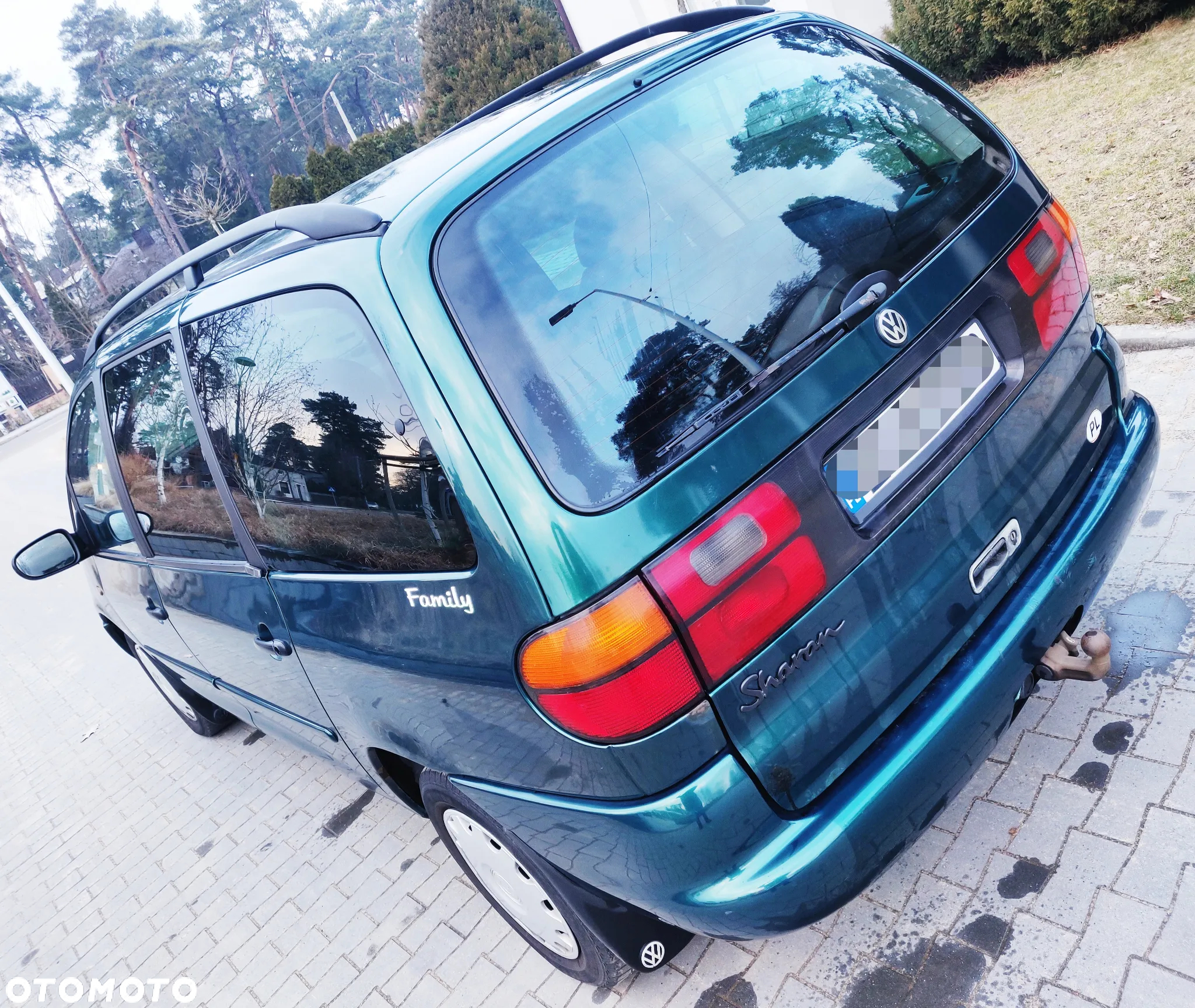 Volkswagen Sharan 1.9 TDI Highline - 3