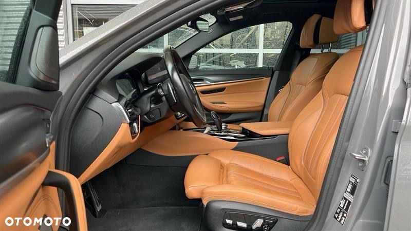 BMW Seria 5 540d xDrive mHEV M Sport sport - 4