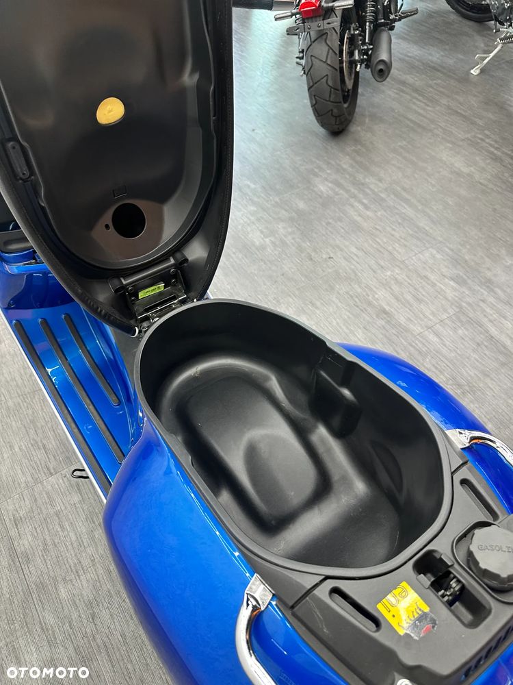 Vespa GTS - 11