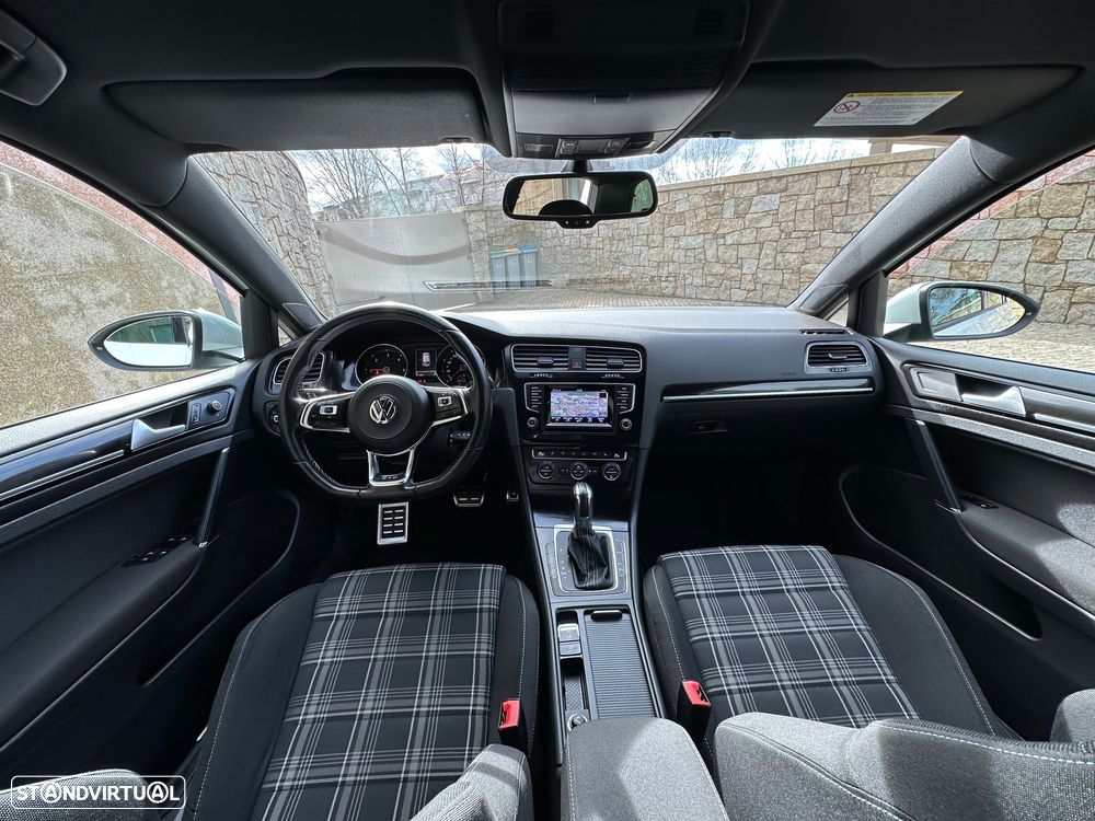 VW Golf 2.0 TDi GTD DSG - 8