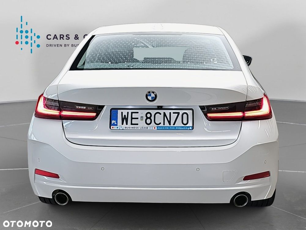BMW Seria 3 318i - 3