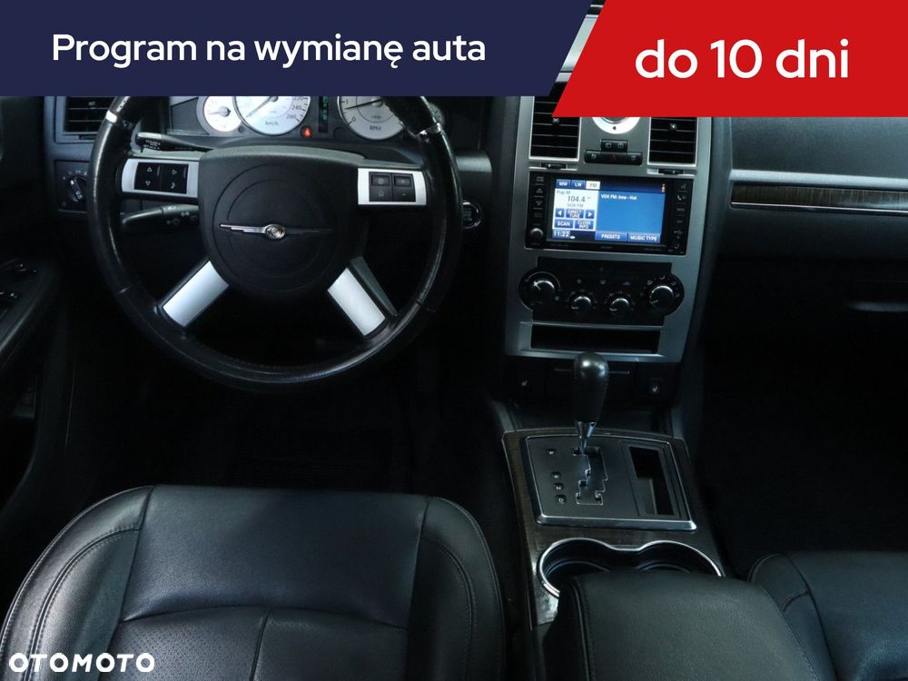 Chrysler 300C - 9