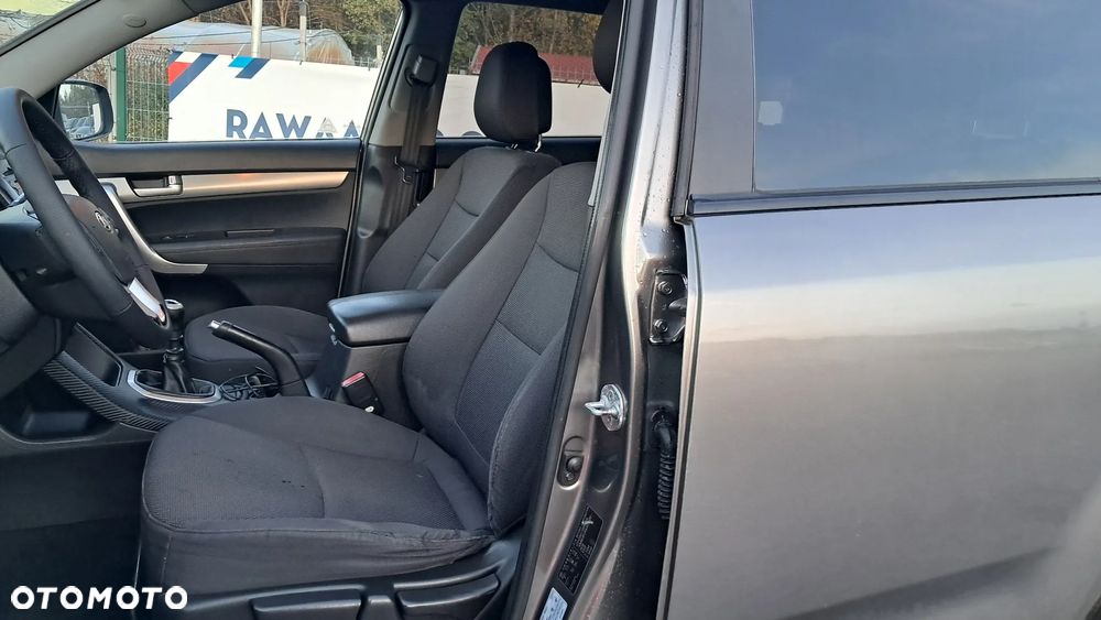 Kia Sorento 2.4 CVVT Attract - 9