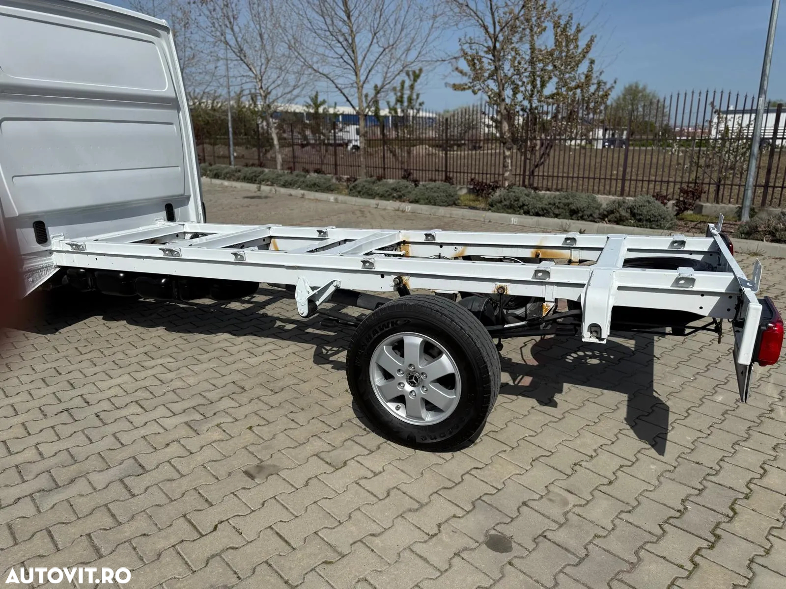 Mercedes-Benz Sprinter - 4