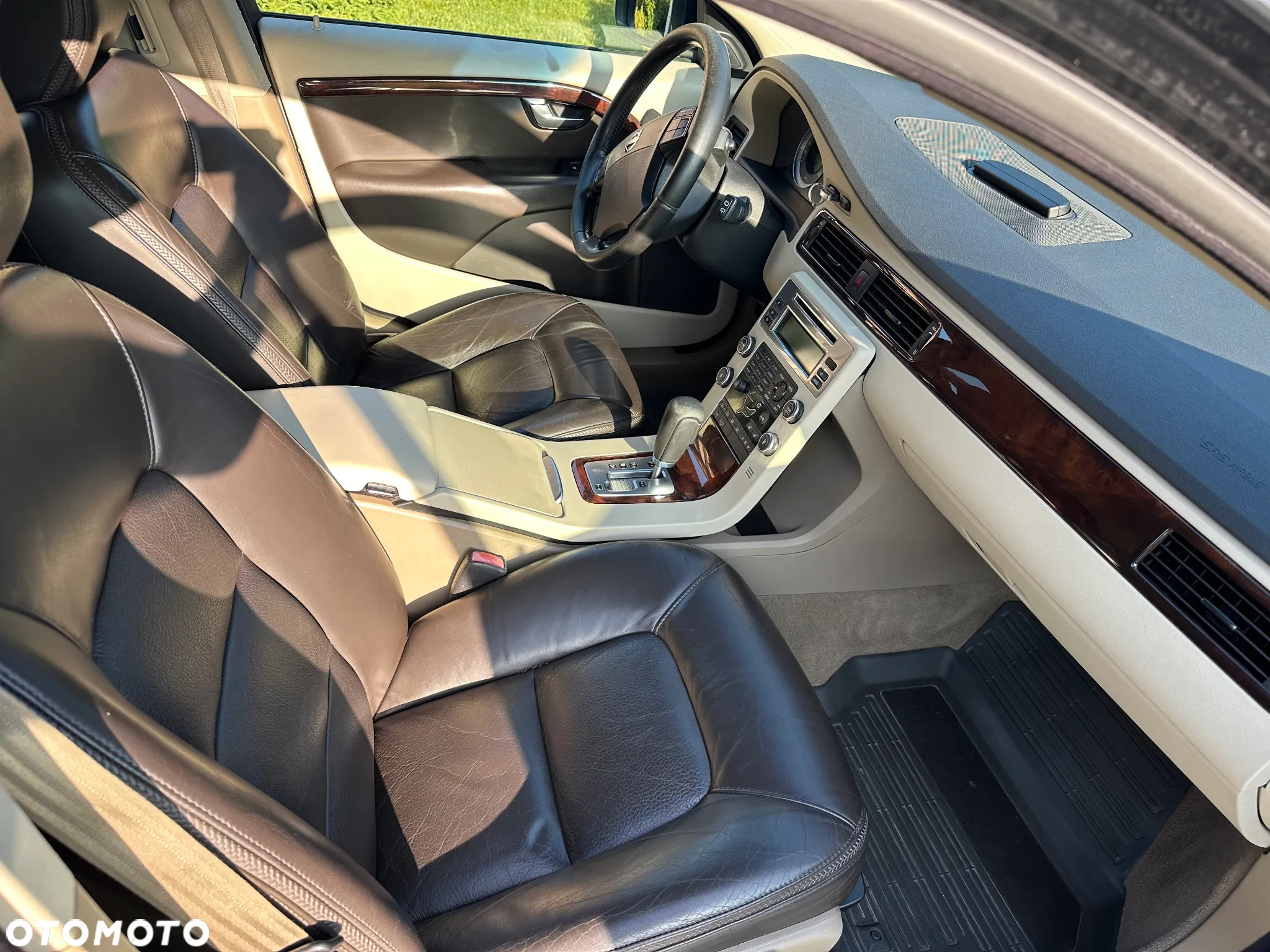 Volvo XC 70 D5 AWD Summum - 11