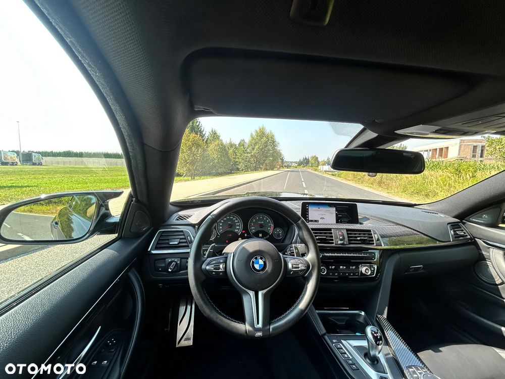 BMW M4 Coupe DKG Competition - 19