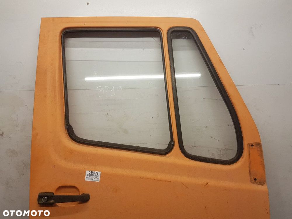MERCEDES BENZ KACZKA 207 D DRZWI PRZÓD PRAWE - 5