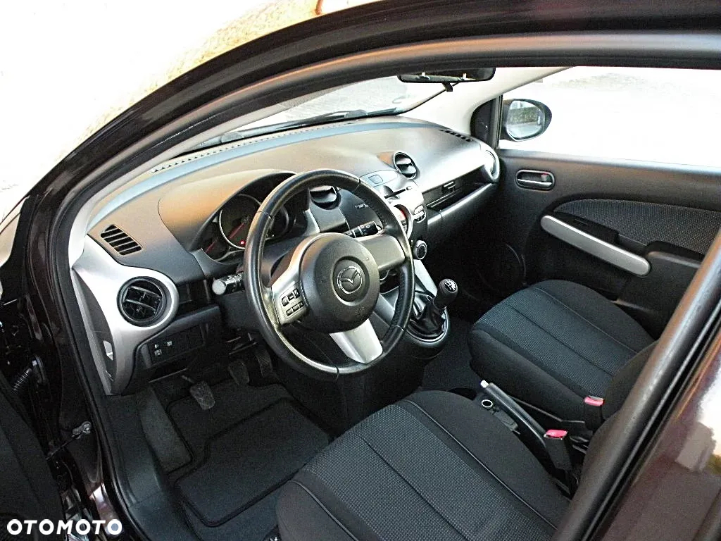 Mazda 2 1.3 Exclusive - 29