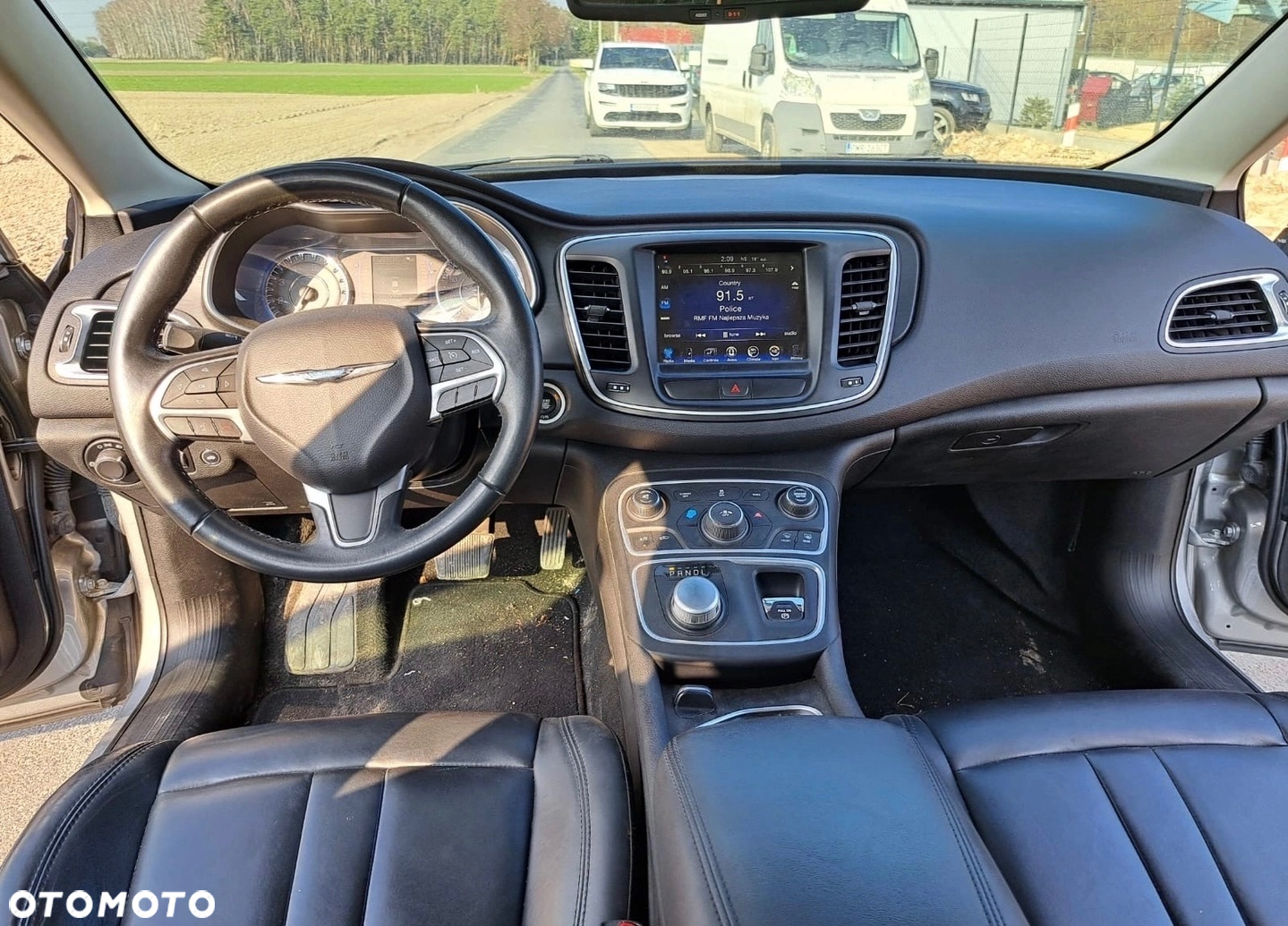 Chrysler 200 - 12