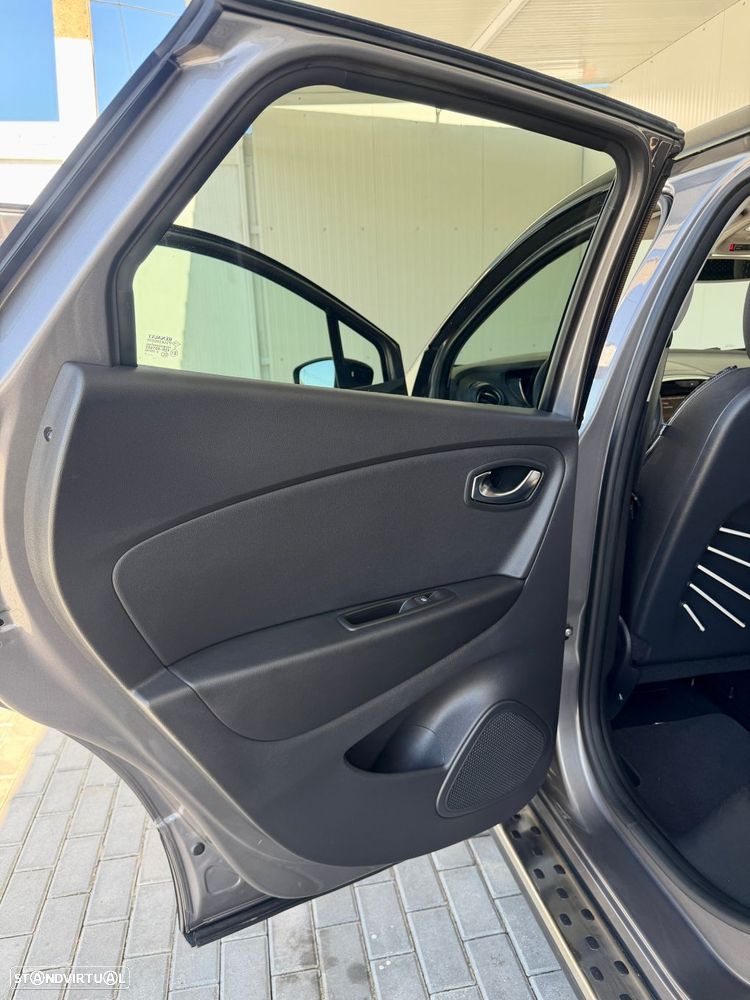 Renault Captur 0.9 TCE Exclusive XMOD - 26