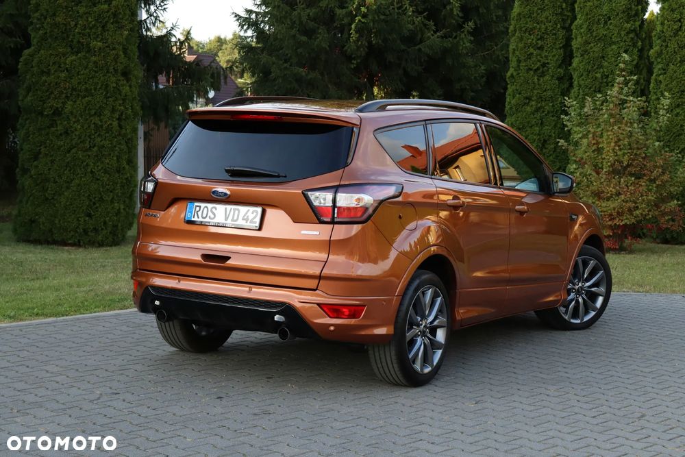Ford Kuga 1.5 EcoBoost 2x4 ST-Line - 13