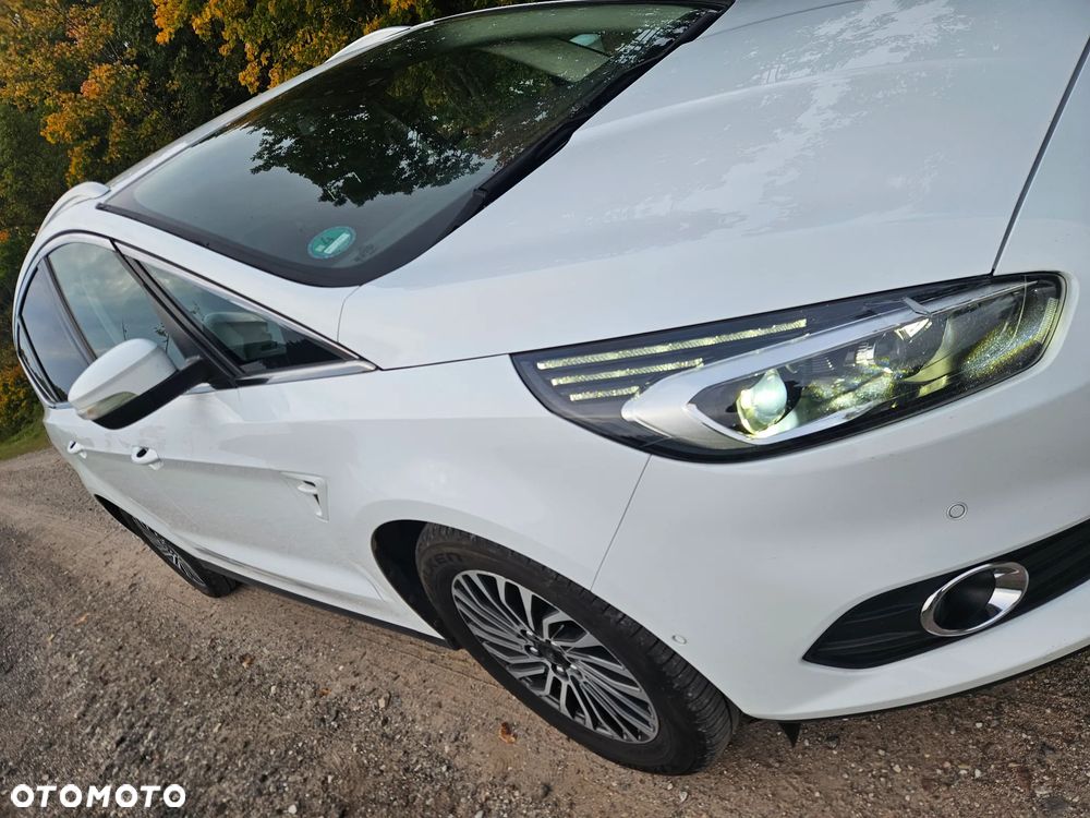 Ford S-Max - 9