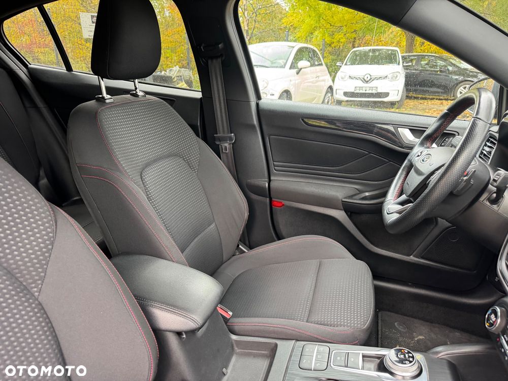 Ford Focus 1.5 EcoBlue Start-Stopp-System ST-LINE STYLE - 23