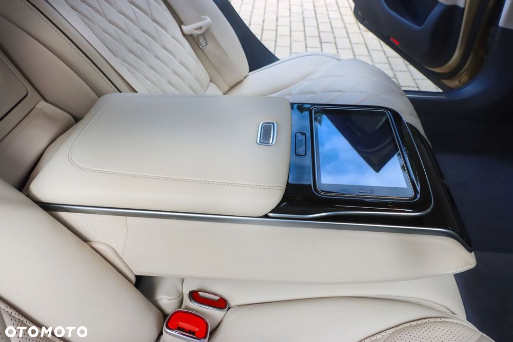 Mercedes-Benz Klasa S 500 4-Matic L 9G-TRONIC - 27